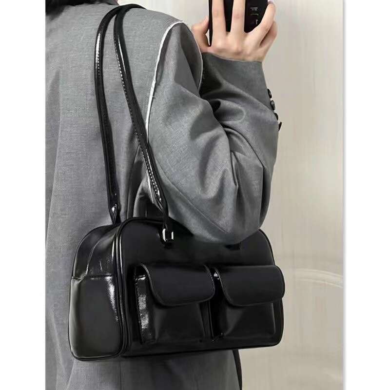 Women's 2025 style large capacity leisure college student class commuting bag one shoulder handbag