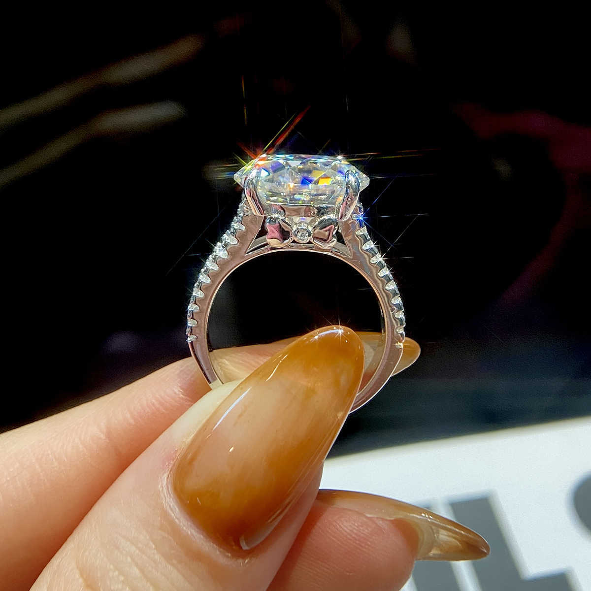2025 Designer ring Wholesale GRA 10CT 14 MM ice Big Moissanite Diamond Ring 925 Sterling Silver engagement fine Jewelry for Women