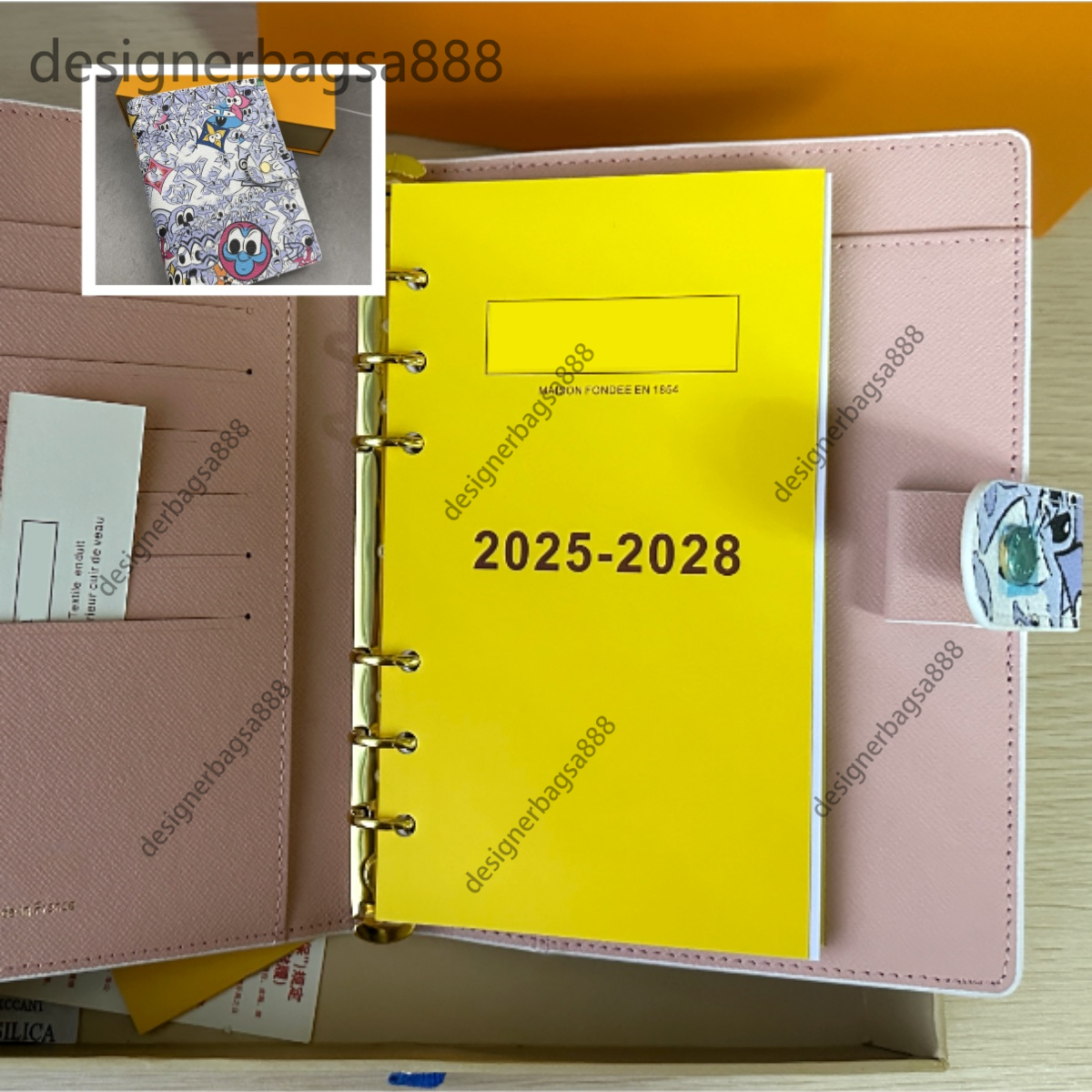Designer Wallet Desk Agenda Cover Holders Planner Men Femme Femmes Cartoon Notebook Journas Agendas Protecter Case Card Passeport Note PAD