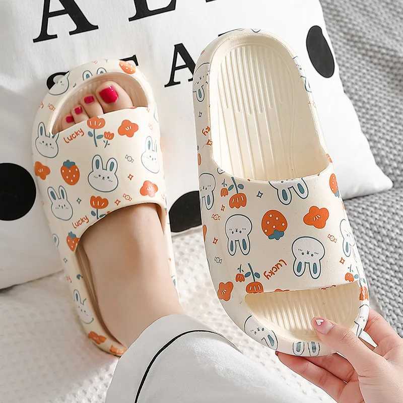 New Arrival Home Cute Cartoon Animal Bear Printed Slippers Womens Summer Thick Bottom Indoor Cloud Shower Womens Slippers Sandals T250108