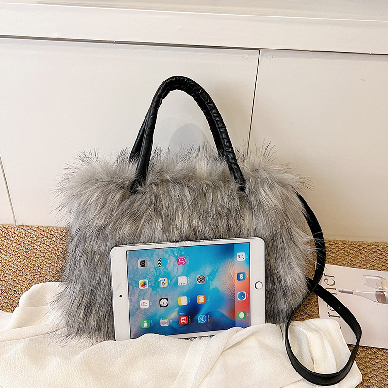 2025 New Fashionable women's models senior texture shoulder plush bag autumn winter Mongolian fur handbag large capacity plush highend bag