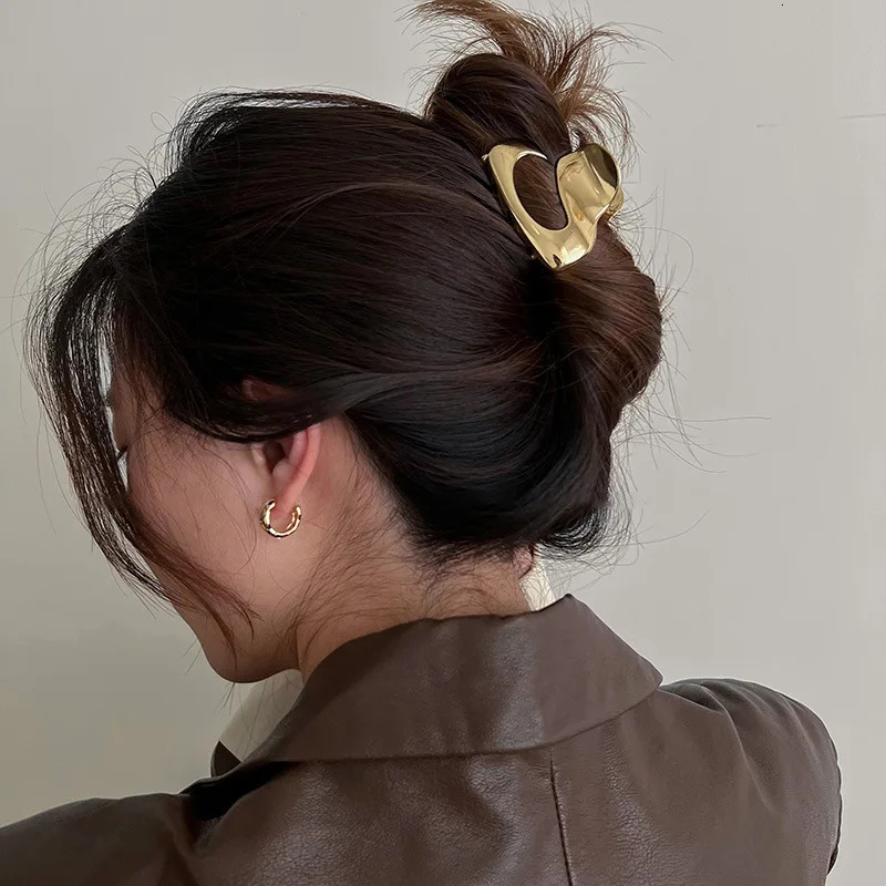 Geometric Irregular Medium Hair Claw Trendy Hair Accessories For Women Metal Gold Silver Black Claw Clips Girls Jewelry 250103