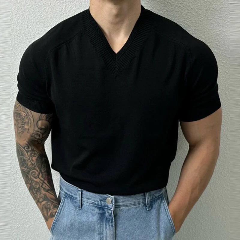 Mens Clothing Light Knit V Neck Short-sleeved T Shirt Solid Color Leisure Korean Streetwear Retro Knitwear M-3XL 250107