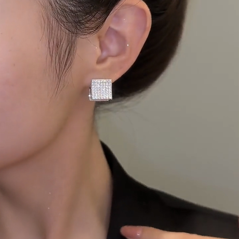 2025 Ins Top Sell Handmade Stud Earrings Women Fashion Jewelry 925 Sterling Silver Pave White Sapphire CZ Diamond Double Smooth Lady Earring For Lover