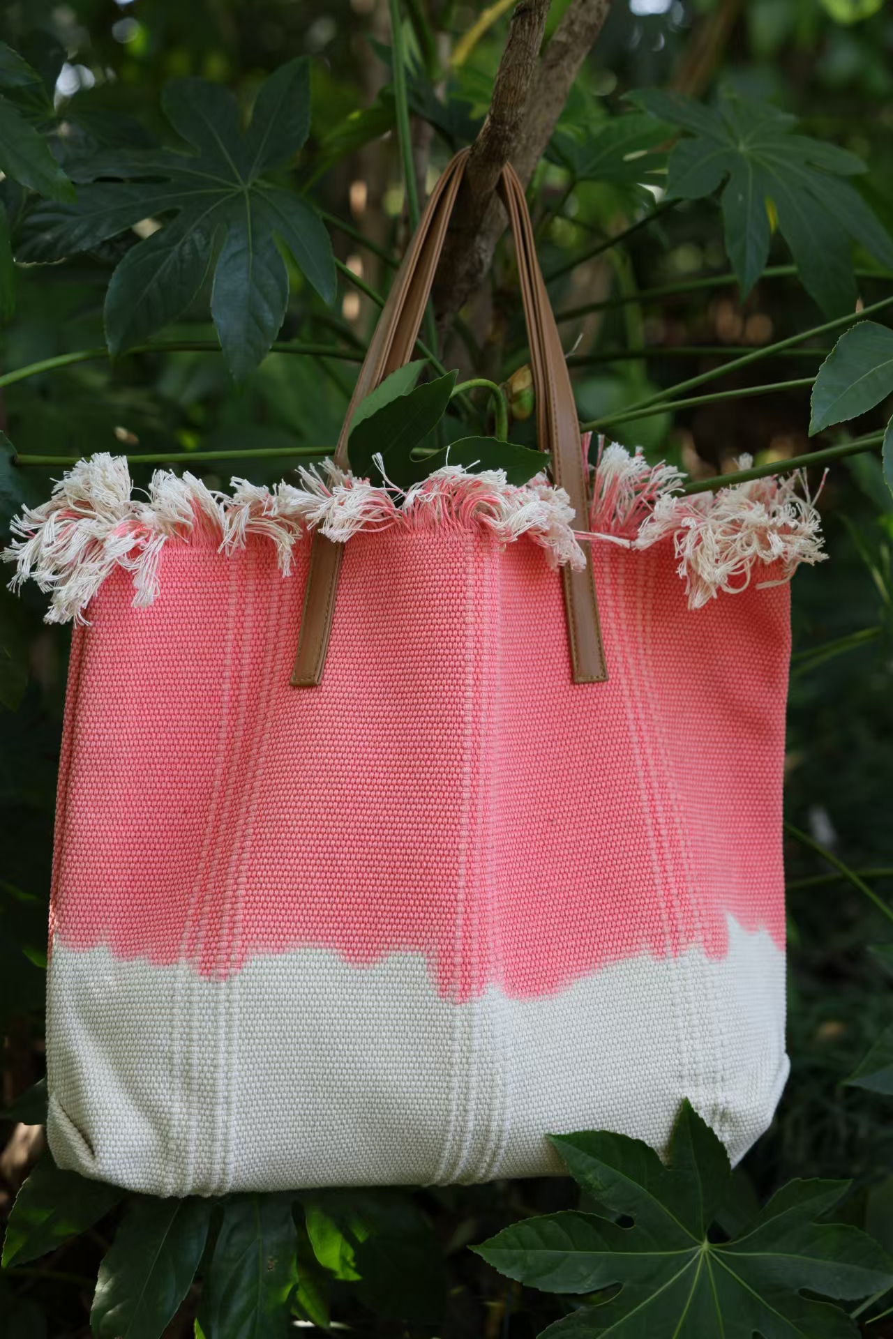 Vintage Style Woven Linen Messenger Bag for Everyday Use