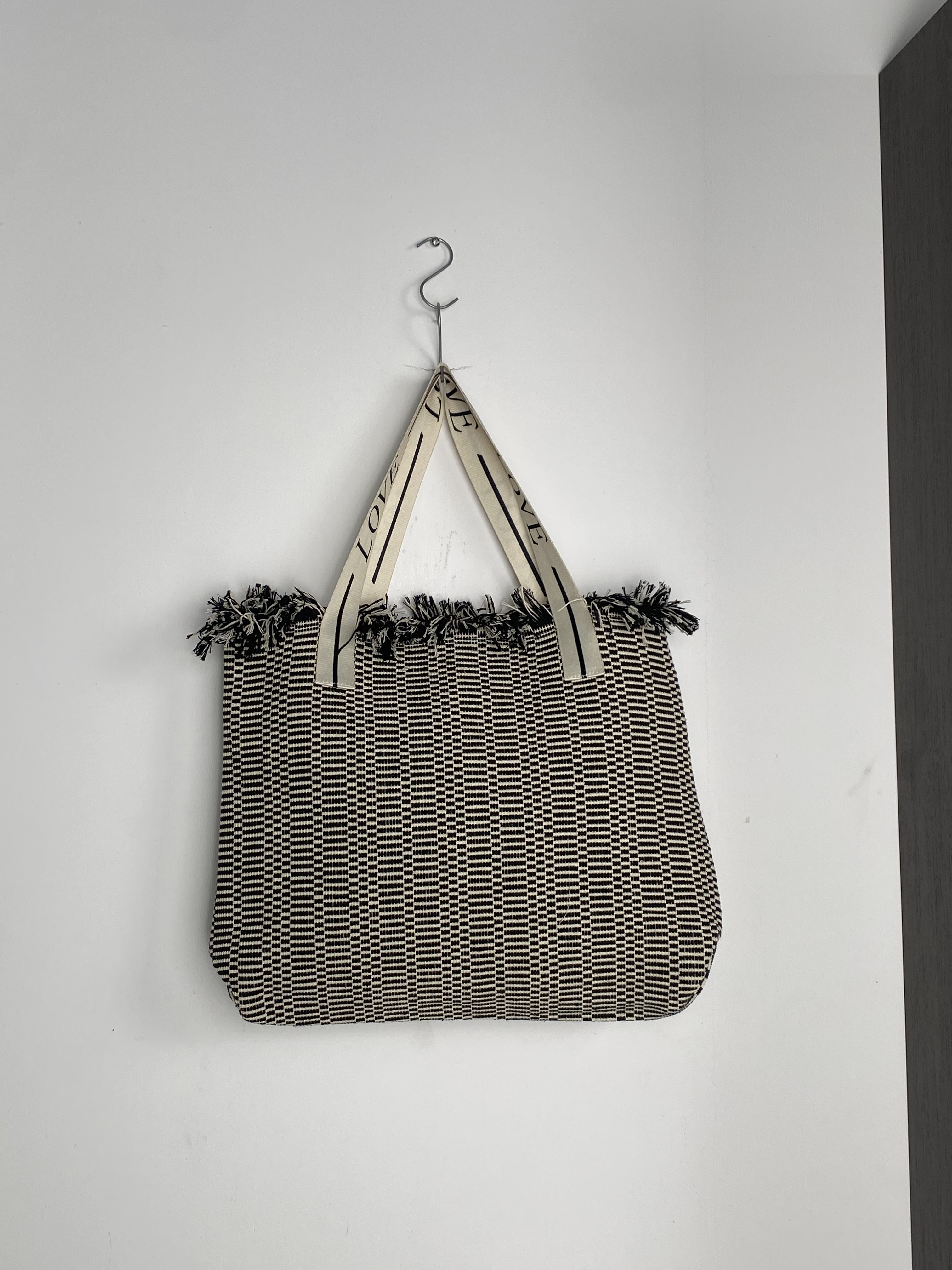 Sustainable Crafted Linen Satchel - Timeless Style & Comfortable Wear