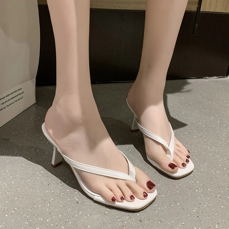 Fashion Thin Pumps Peach Shoes 2024 Slippers Runway Toe Loop Sandals Celebrity Slides Women Candy High Heels Club Ring Flip Flop 250107
