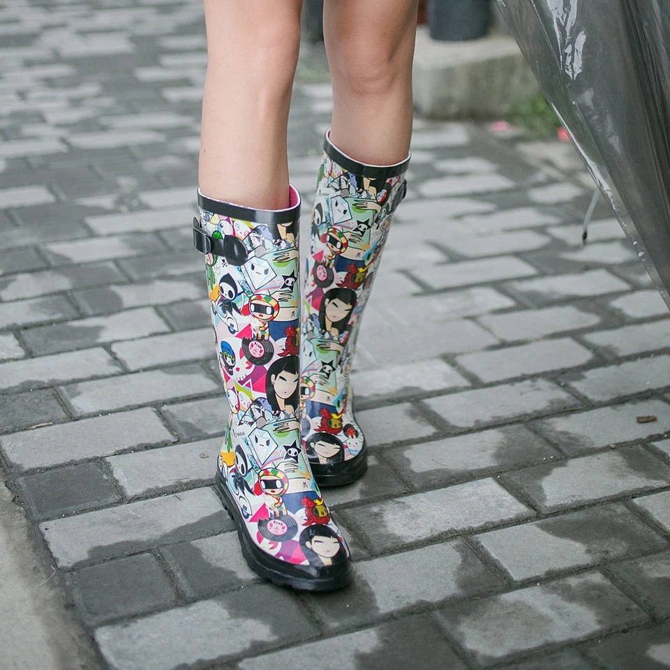 Fashion Tall Tube Cute Cartoon Doll Rubber Rain Boots Rubber Shoes Water Shoe Cover Shoes High Quality Womens Rain Shoes 250106