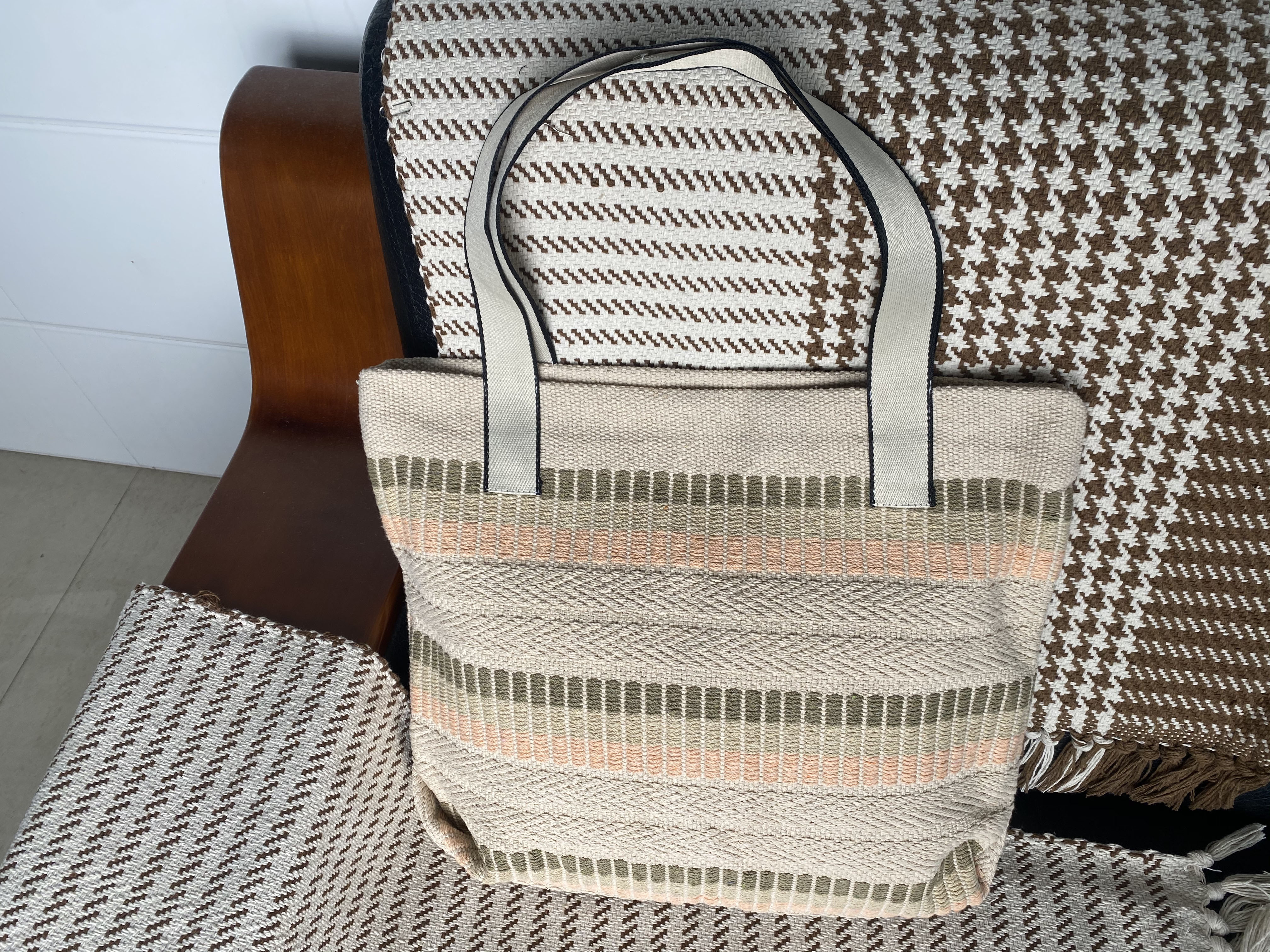 Eco-Friendly Hand-Knit Cotton Hip Pack for Everyday Use