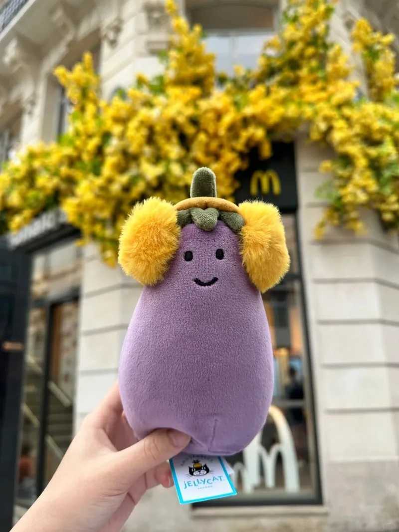 New Christmas jellys Cat Eggplant Doll Cute Cloak Vegetable Series Toys For Women Halloween Festival Gift