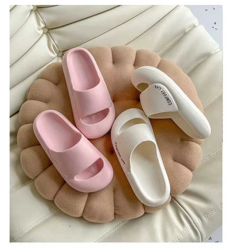New Arrival New Thick Platform Sliding Shoes for Women Anti slip EVA Soft Waterproof Sandals Bathroom Indoor Casual Shoes Womens Summer Sliding Shoes 