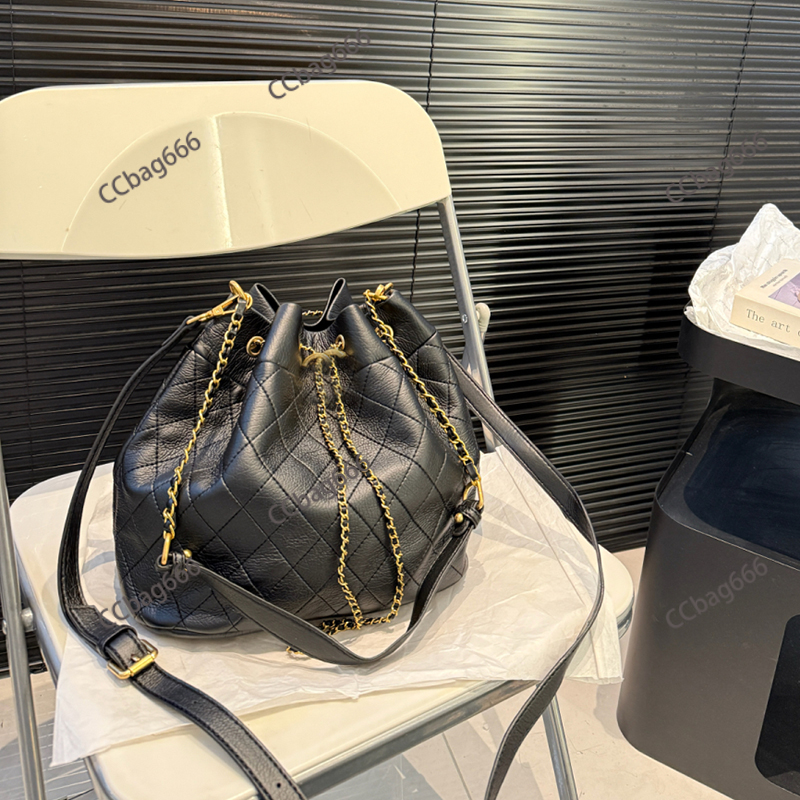 Vintage Drawstring Black Bucket Totes Bag Women Designer Large Hobos Shoulder Bag Luxury Leather Quilted Plaid with Gold Logo Crossbody Purse Shopping Bag 26X24cm
