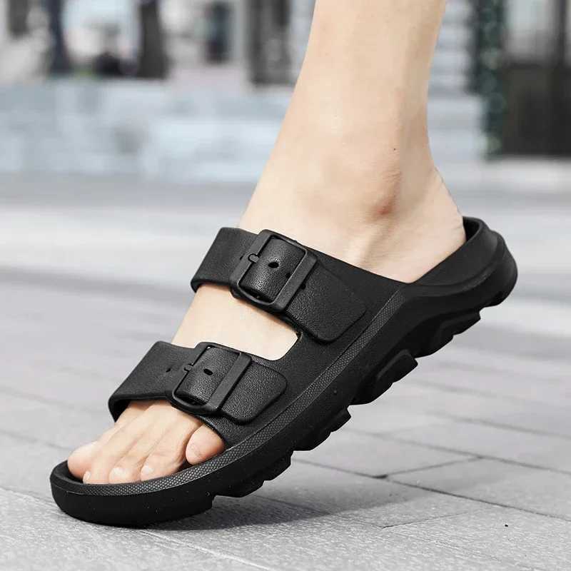 New Arrival Summer mens fashionable indoor and outdoor anti slip casual shoes EVA beach garden sandals mens classic slider T250108