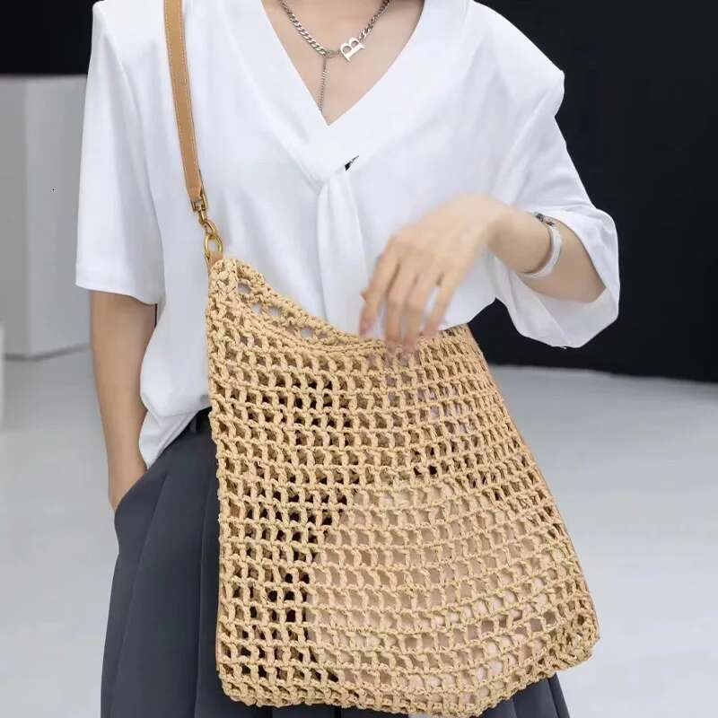Women's Genuine Leather Straw Beach With Interior Pocket Designer Handbag Wallet Hand Woven Bucket Shoulder Bag