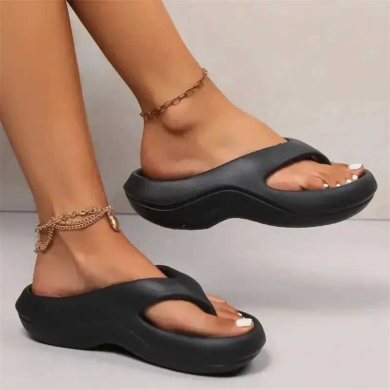 New Arrival Thick platform Eva flip cover womens summer clip toe non slip beach sandals for womens comfortable soft bottom cloud slider T250108