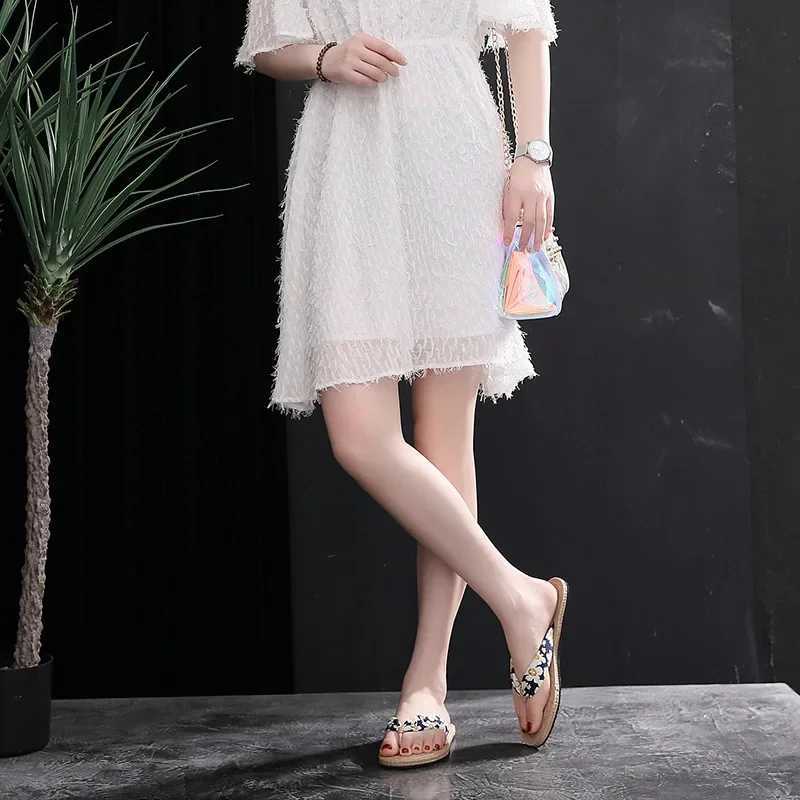 New Arrival Womens summer fashion woven womens beach flip cover anti slip womens outdoor soft slip womens simple flip cover T250108