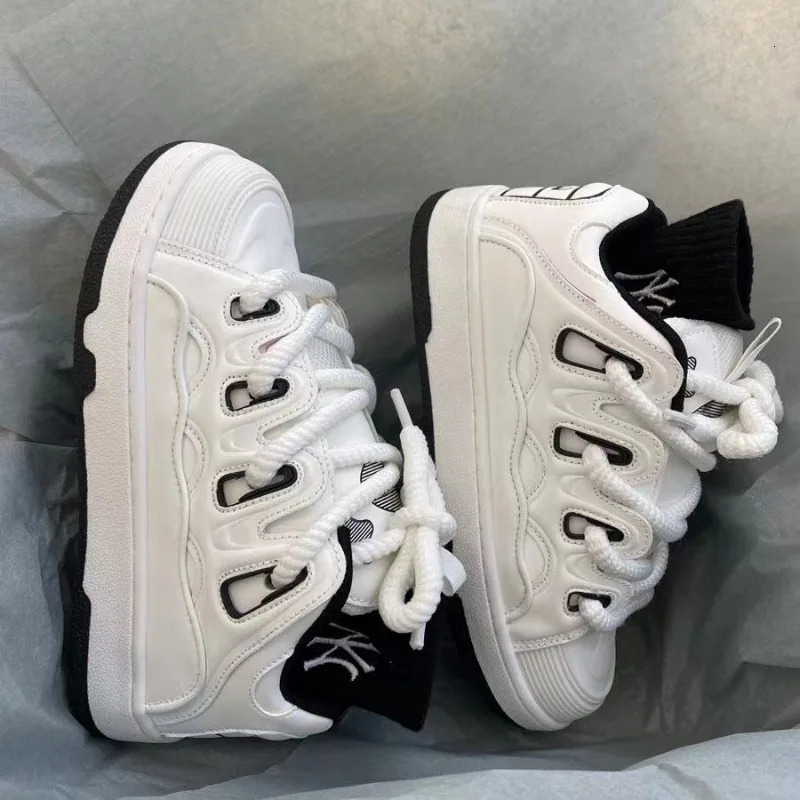 Chunky Sneakers Men Women Casual Comfortable Platform Shoes Fashion Thick Sole Bread Shoes VulcanizeShoe Plus Size 36-44 250106