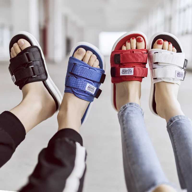 Mens sandals couples shoes fashionable casual soft soled slippers womens beach shoes mens slippers womens slippers Chanclas sandals M250108