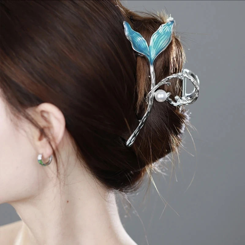 Fashion Pearl Alloy Shark Clip Elegant Mermaid Tail Metal Hair Claw for Ladies Fish Tail n Hair Accessories 250103