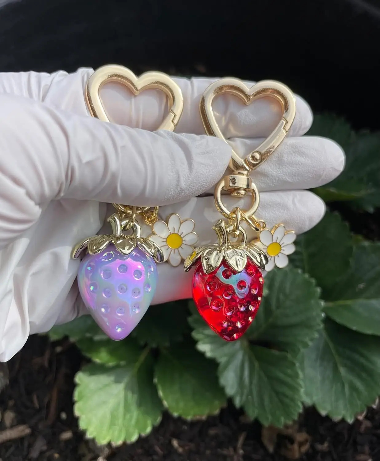 Cute Strawberry KeychainBag CharmsKawaii Heart Flower Key chains Accessories Decor for Purse Gifts 250107