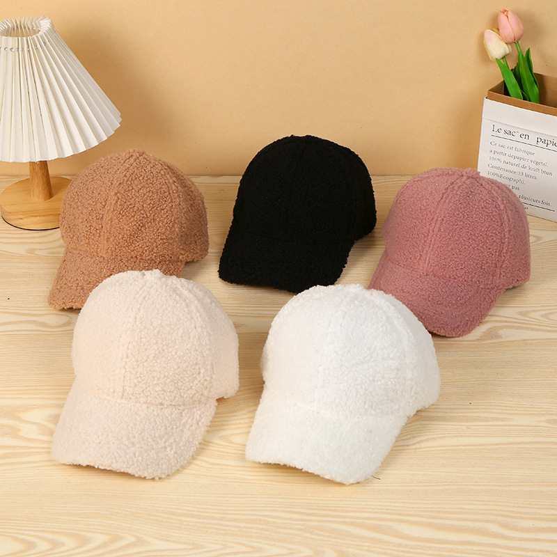 Winter hat female warm cap Korean version of the hundred with plush cap duck tongue cap show face small baseball cap female bent brim cap wholesale