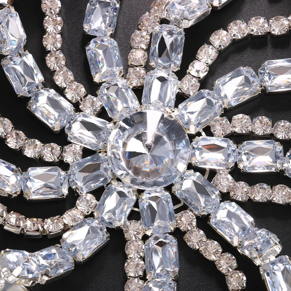 Crystal Square Tassel Hair Chain Bridal Headpiece for Women Rave Accessories Rhinestone Geometric Head Chain Hat Jewelry 250107