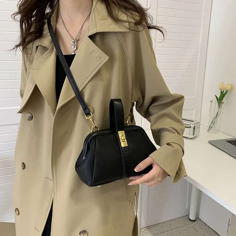 Designer Women Orange PU Leather Small Handbag Clutch Sier Shell Clip Bag Female Gold Blue Crossbody Shoulder Bags