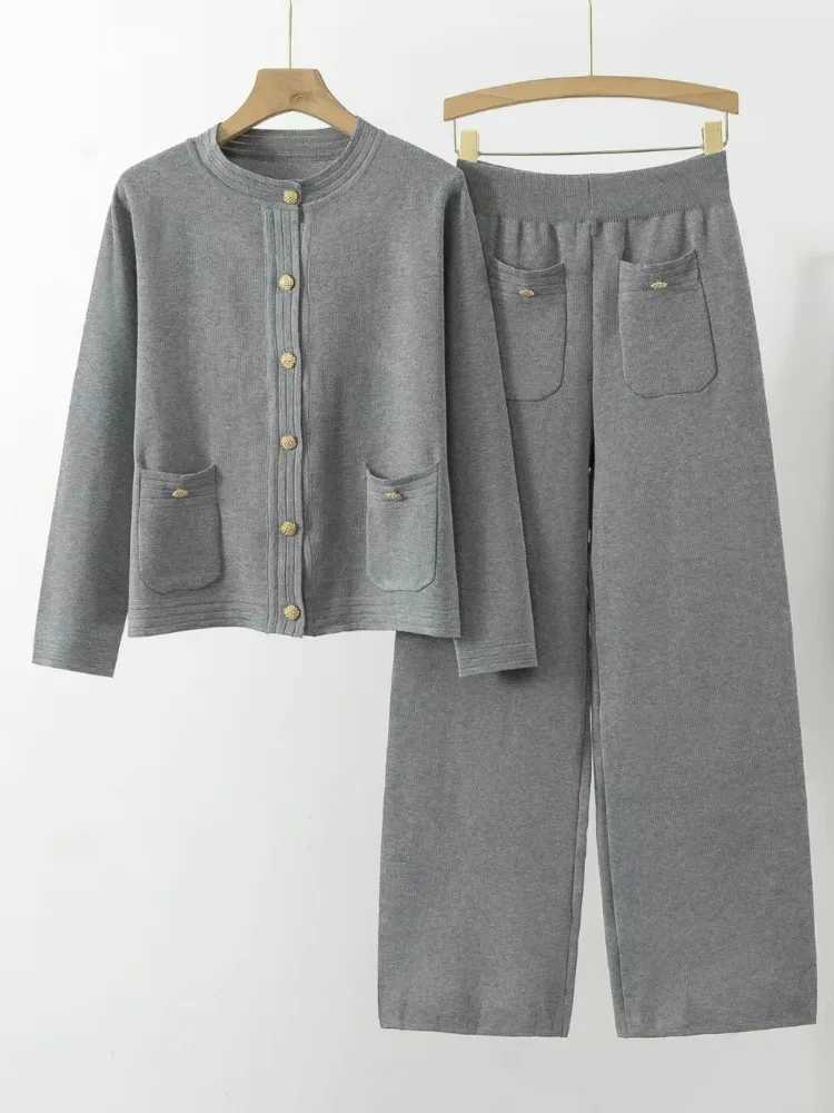 Womens casual track and field clothing 2023 new autumn fashion set knitted cardigan wool sweater and pants set womens 2-piece set W250108