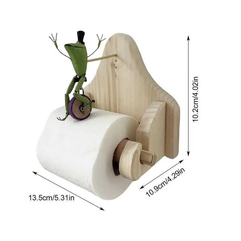 Creative frog riding bicycle toilet paper holder wooden tissue roll hanger toilet paper holder decoration bathroom accessories Y250107