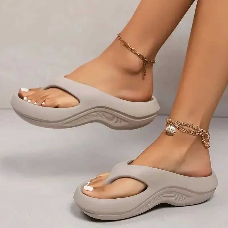 New Arrival Thick platform Eva flip cover womens summer clip toe non slip beach sandals for womens comfortable soft bottom cloud slider T250108