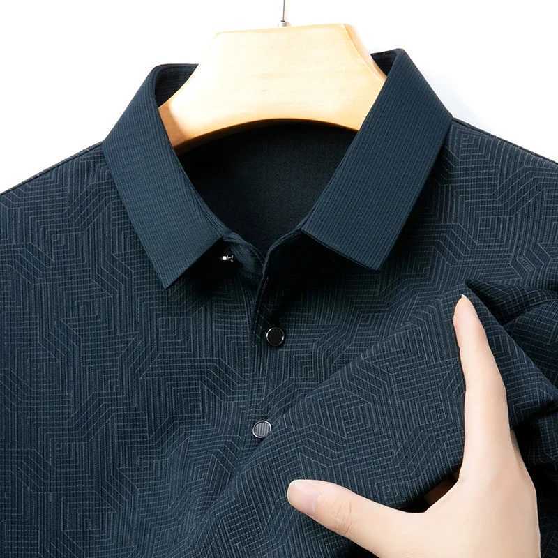 New Mens Business Casual Long Sleeved Shirt with Badge Solid Color Polo Shirt Fashionable Breathable Comfortable Versatile TopXJ250108