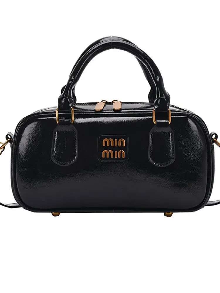 2025 Autumn/Winter New Trendy Shoulder Bag, High end Lighting Designer, Western style Fully Equipped Crossbody Bag, Niche Retro Portable Bag