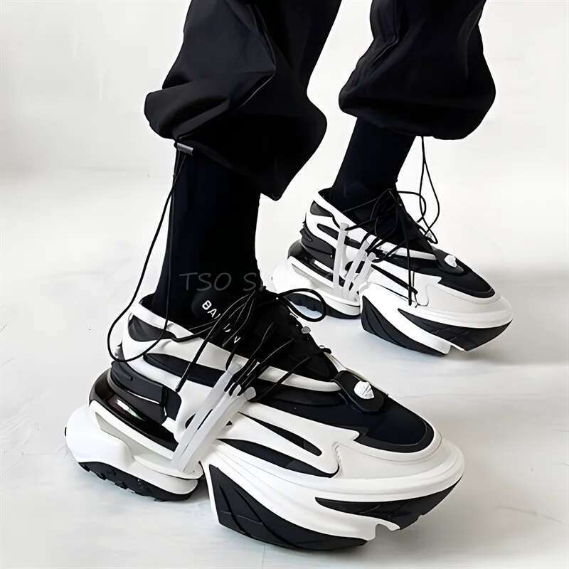 Bullet Dad Sneakers for Men and Women Ins Fashion Couple Thick Sole Heightened Casual Sports Spacecraft Yacht Shoes