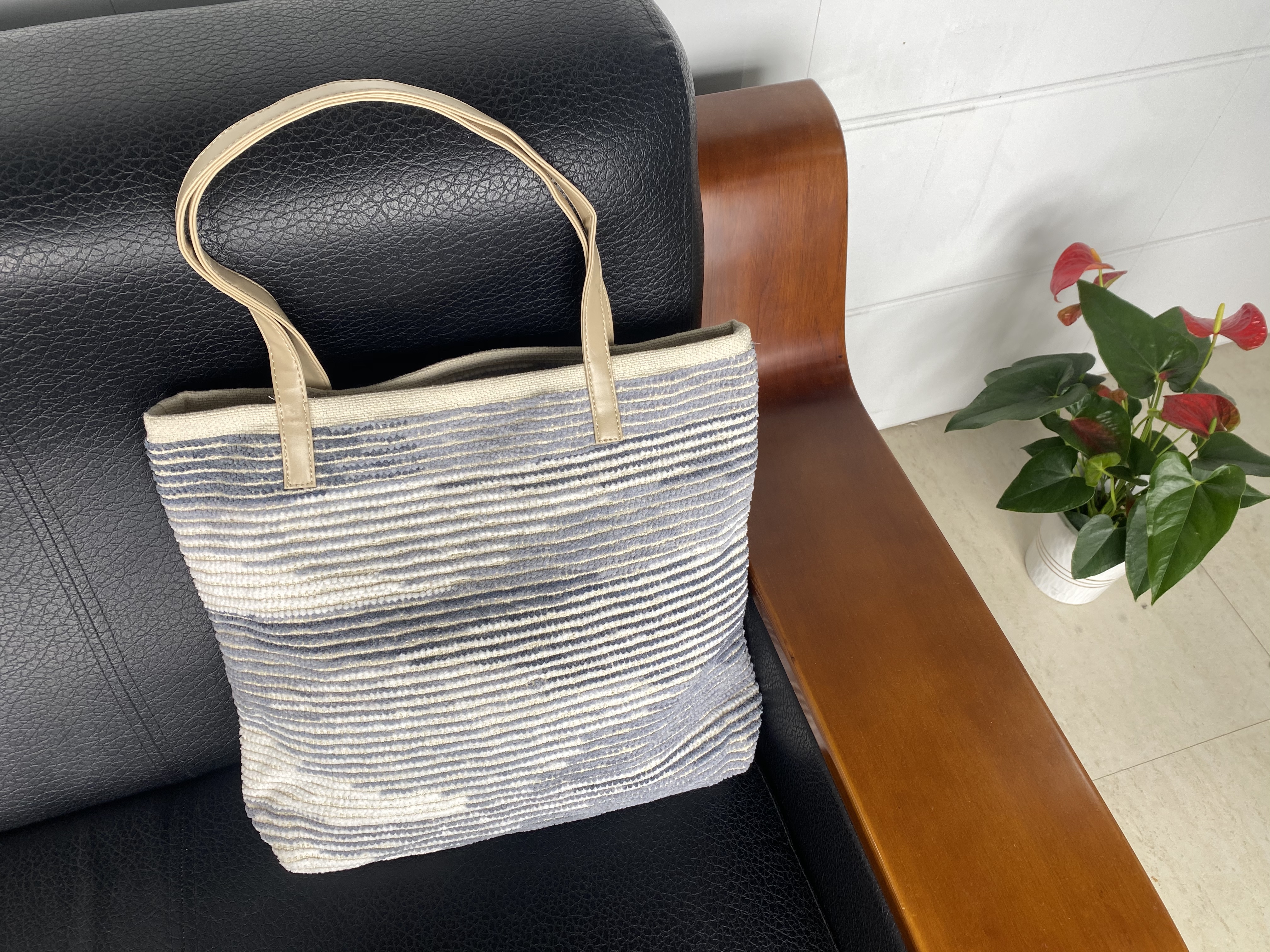 Hand-Woven Vintage Linen Crossbody Bag for Everyday Use
