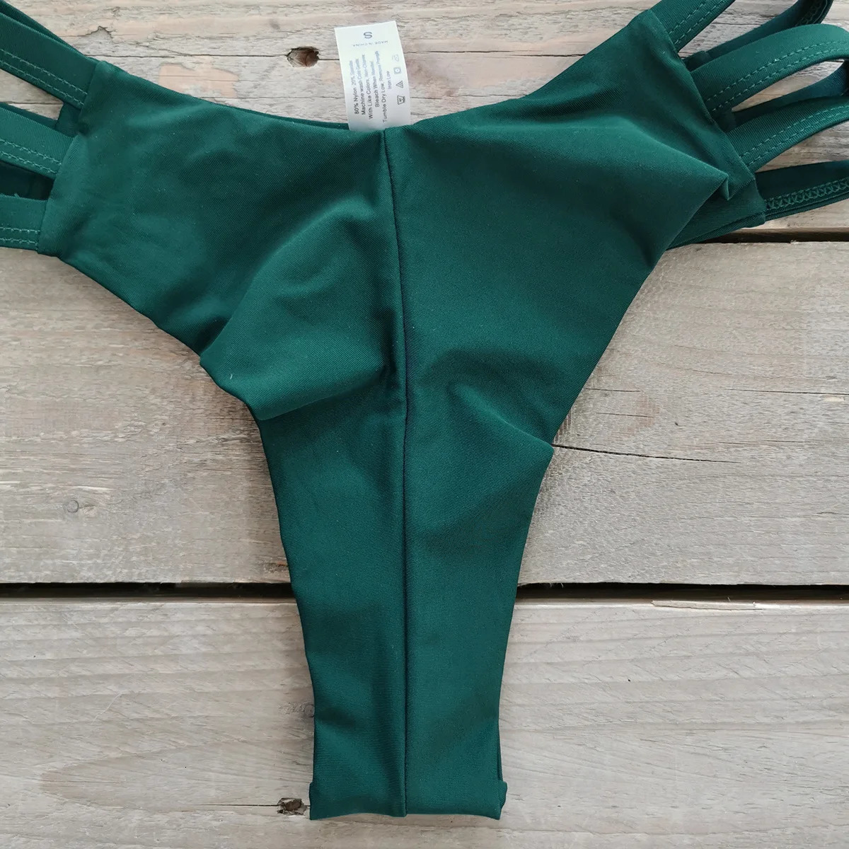 Comfortable Brazilian G-String Swimwear Bandage Stripes Trim Halter Female Bikini Set 2024 Fashion Chest Pad Beachwear250107