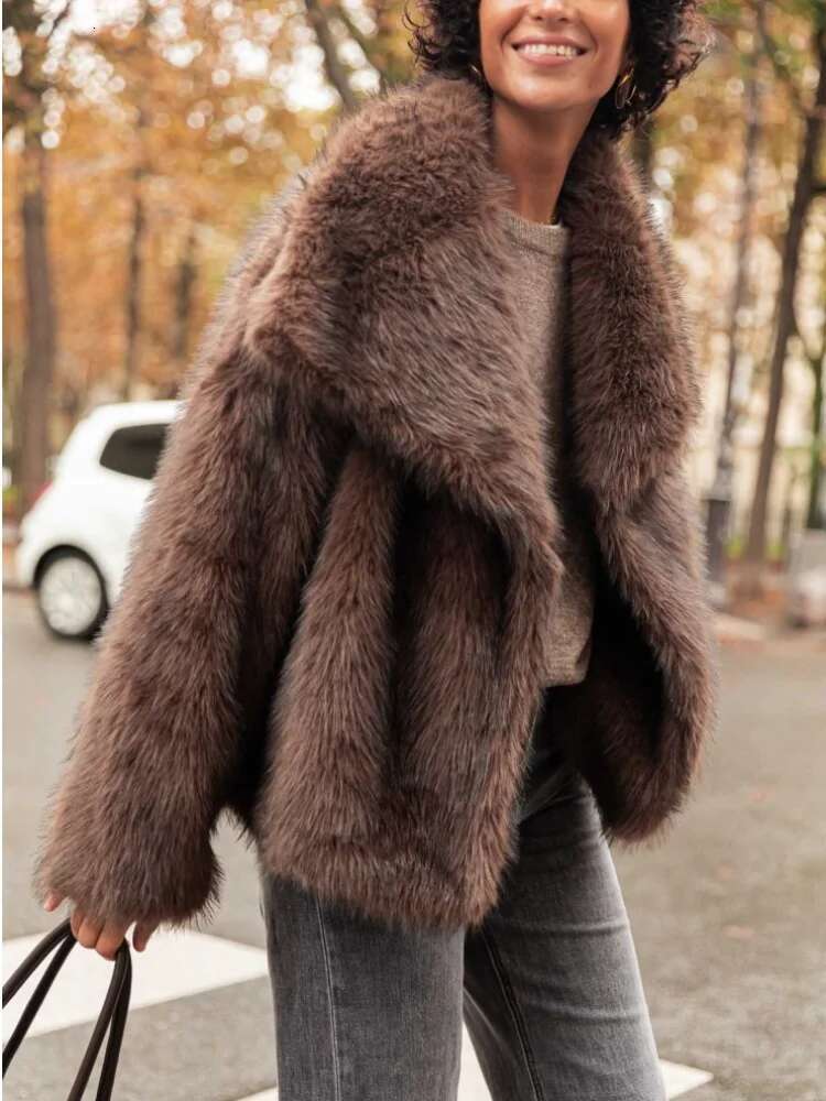 Women's Fashion Solid Warm Faux Fur Short Coat 2024 Lapel Full Sleeve Thick Fluffy Jacket Winter Casual Female Streetwear