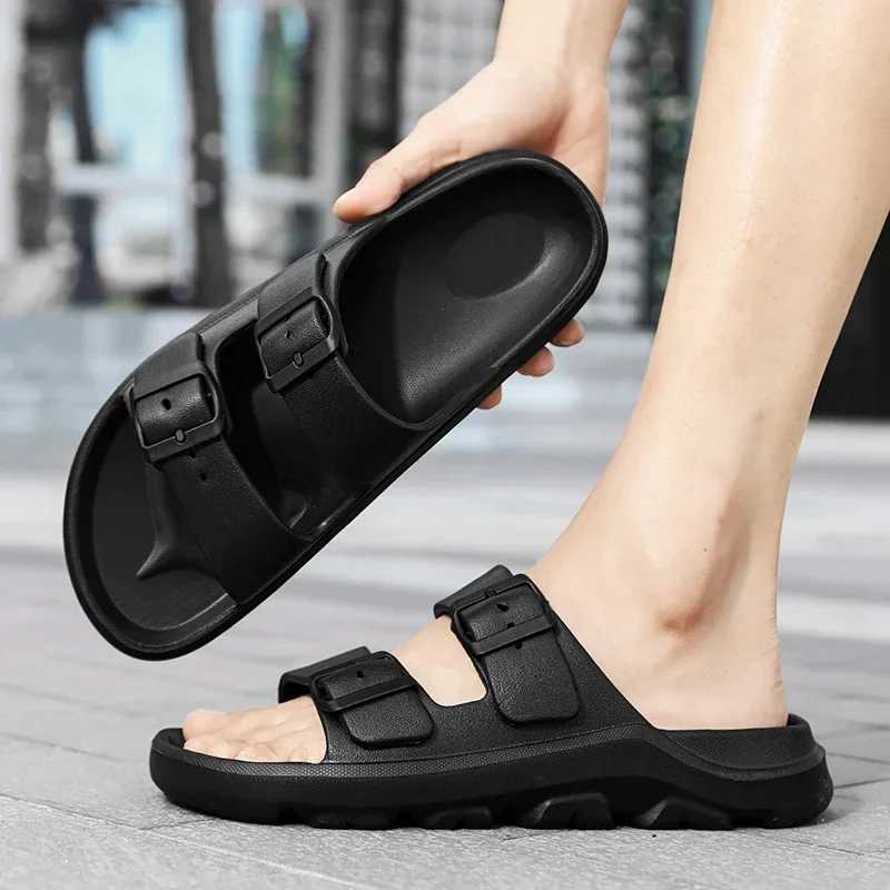 New Arrival Summer mens fashionable indoor and outdoor anti slip casual shoes EVA beach garden sandals mens classic slider T250108