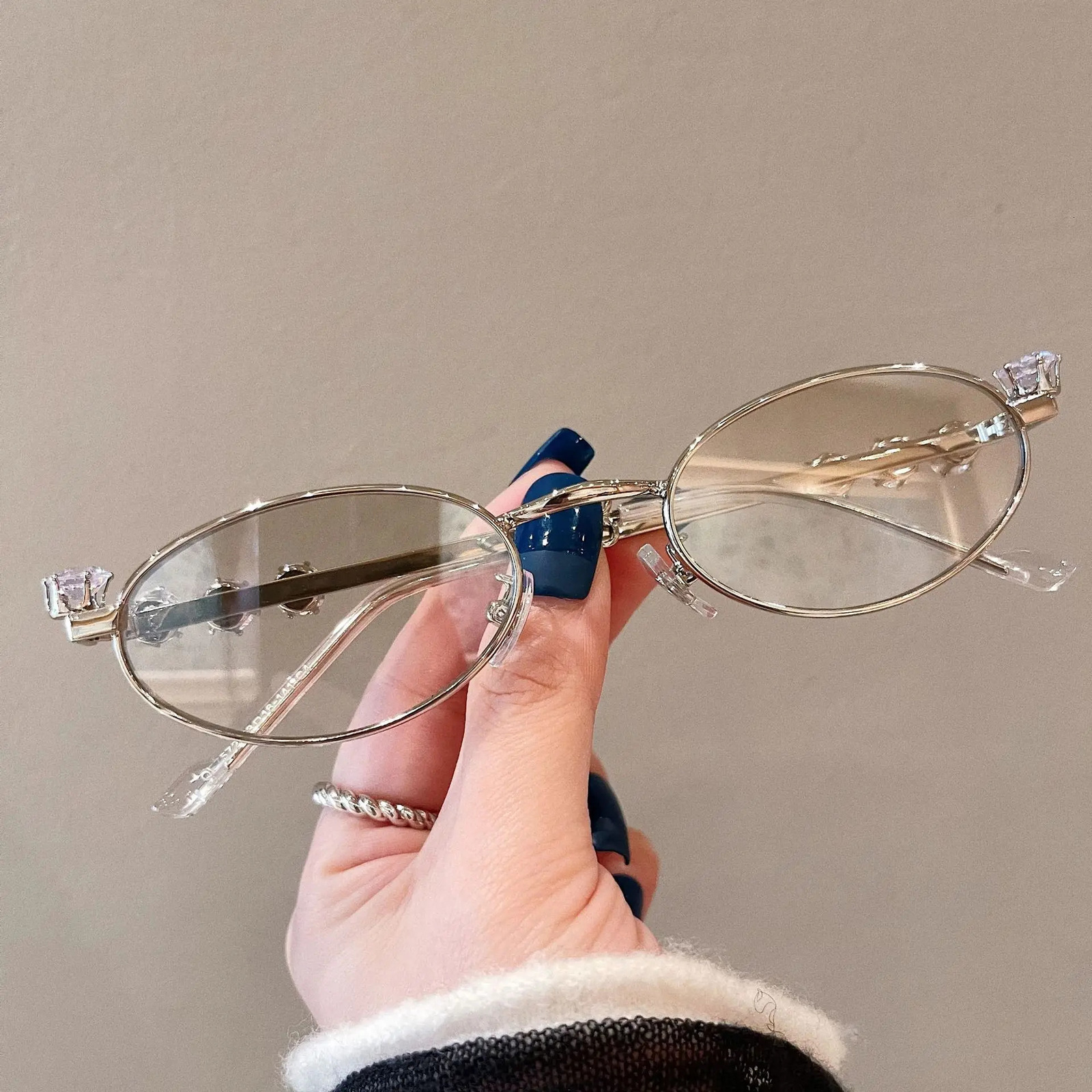 Oval Shades Rhinestone Sunglasses Bling Eyeglasses Frames Clear Lens Small Round Women Men Metal Retro Diamond Frame Eyewear 250107