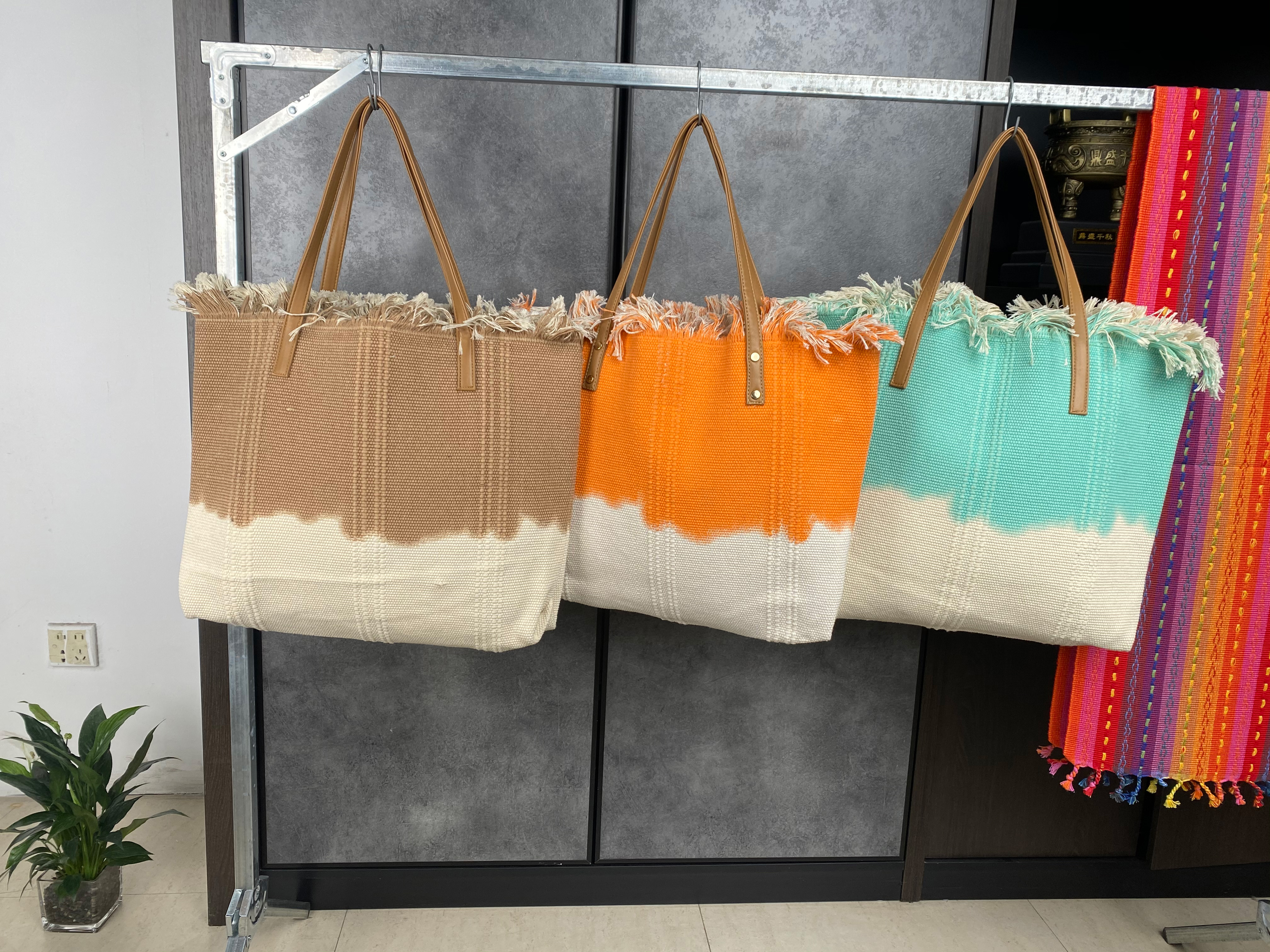 Eco-Friendly Handcrafted Linen Carryall Purse for Everyday Use