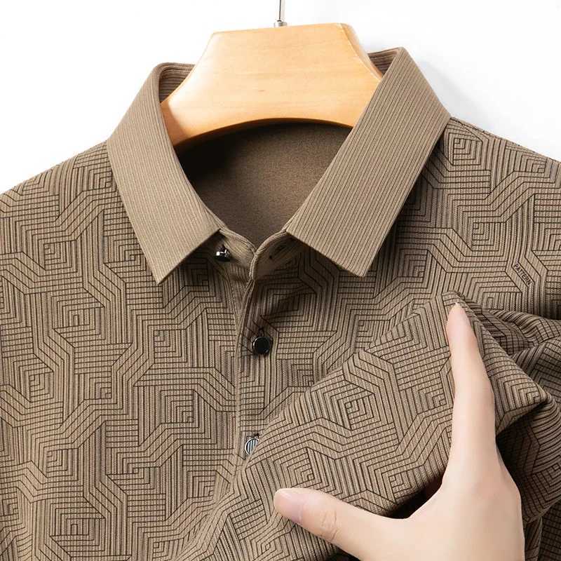 New Mens Business Casual Long Sleeved Shirt with Badge Solid Color Polo Shirt Fashionable Breathable Comfortable Versatile TopXJ250108