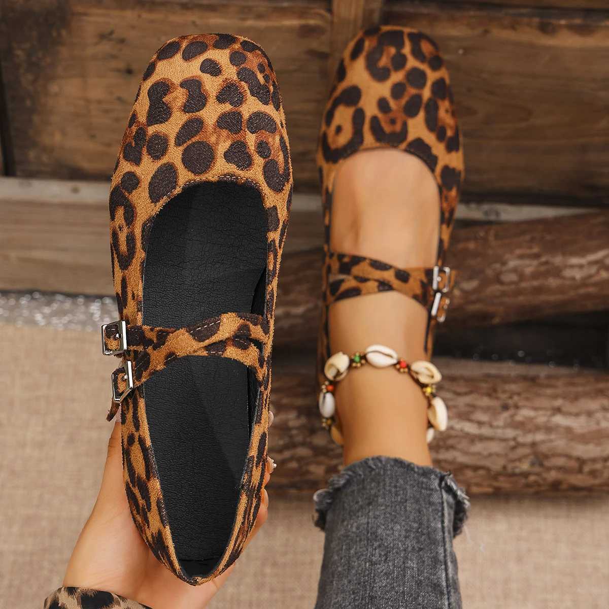 Double Buckle Red Ballet Flats Women 2025 Brand Designer Square Toe Mary Jane Shoes Woman Comfort Soft Sole Casual Walking ShoesC250108