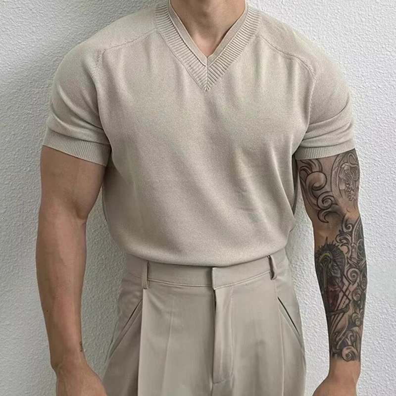 Mens Clothing Light Knit V Neck Short-sleeved T Shirt Solid Color Leisure Korean Streetwear Retro Knitwear M-3XL 250107