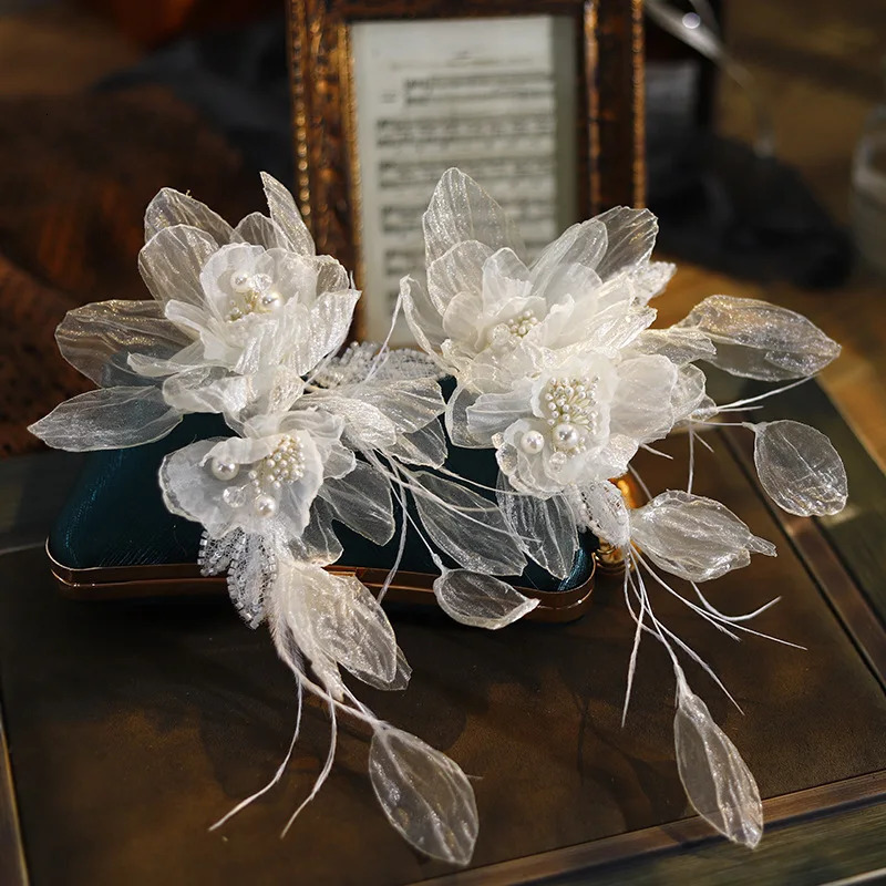 Yarn Flower Feather Bridal Headwear Bubble Petals Hair Clip Wedding Hair Accessories 250107