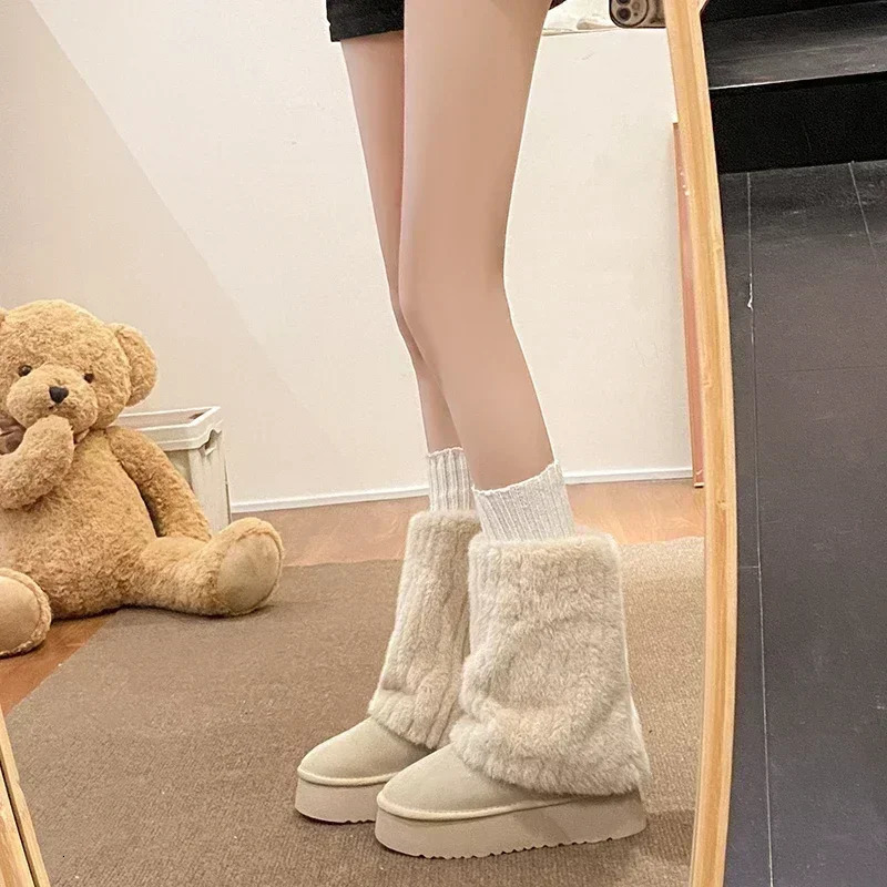 Winter Snow Boots Womens Thick Sole Fur Integrated Short Boots with Plush and Thickened Anti Slip and Warm Cotton Shoes 250106