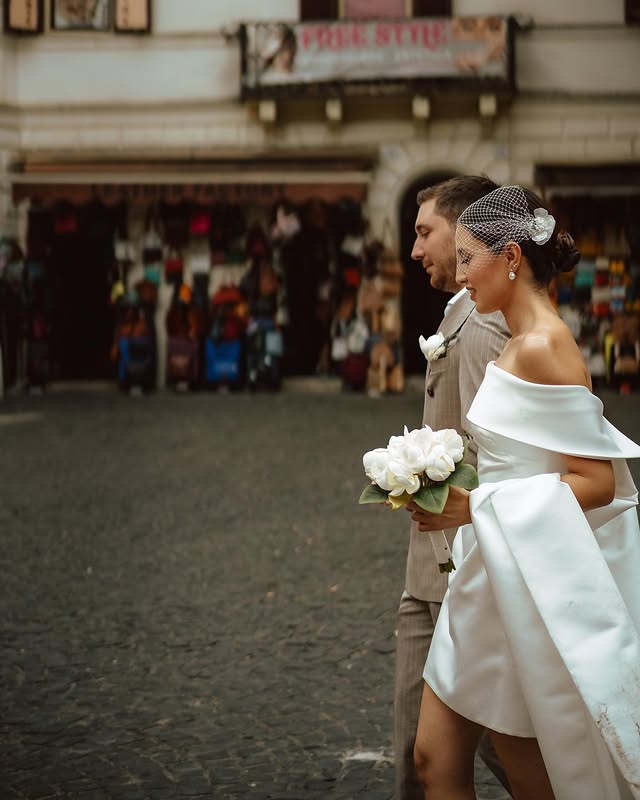 Princess Short Wedding Dress Women 2025 Off The Shoulder Strapless Open Back Satin Simple Bridal Gown Vestido De Noiva Customized