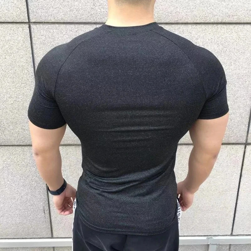 2024 Men Summer Short Sleeve Fitness T Shirt Running Sport Gym Compression T Shirt Workout Casual High Quality Tops Clothing 250107