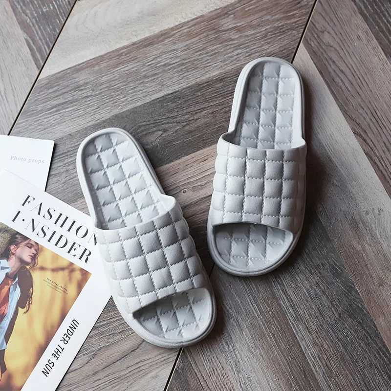 New Arrival Womens indoor home slippers are soft and comfortable in summer with anti slip flip cover for bathroom slippers Couples family flat shoes a