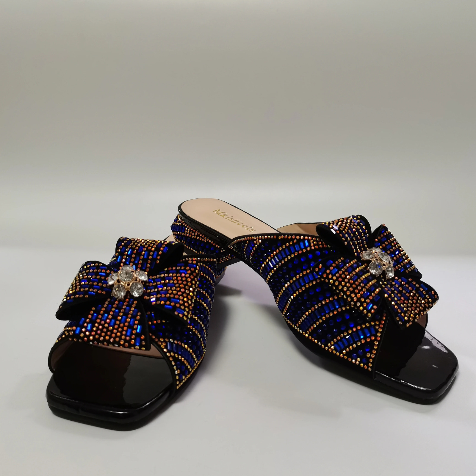 Fashion Latest Low Heels Women Crystal Bow Slippers Chunky Shoes Rhinestone Sandals Casual Rhinestone Slippers F1207-1 250107