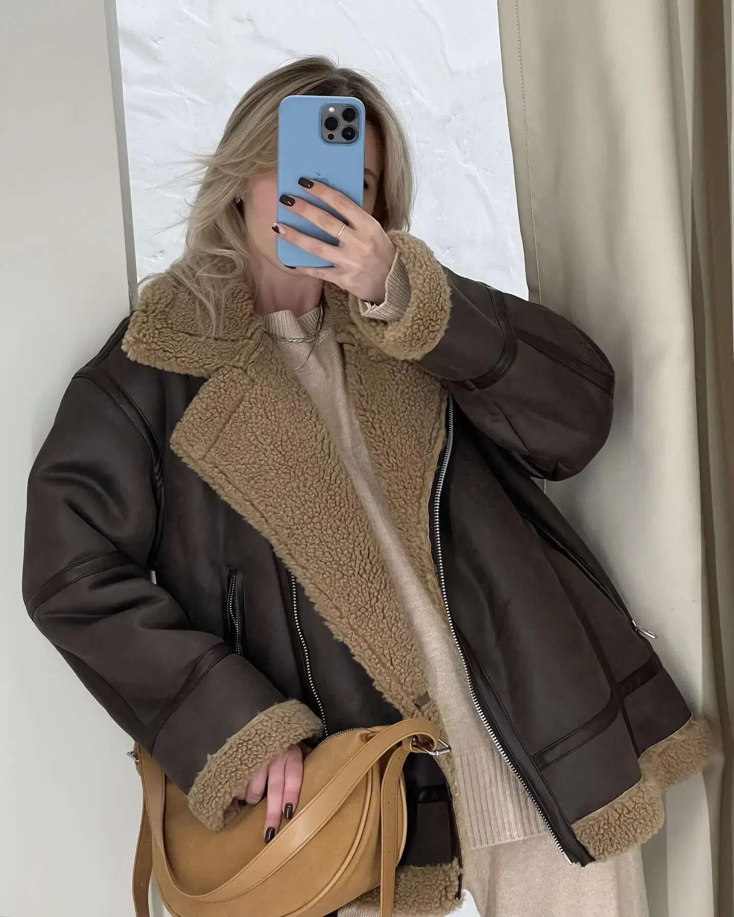 Winter Women Warm Thick Faux Leather Jacket Vintage Lapel Long Sleeve Zipper Overcoat Fashion Loose Oversize Coats Female