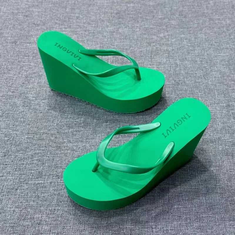 New Arrival Solid high heels sandals slippers womens summer slide outdoor leisure wedge high heels soft platform flip cover T250108